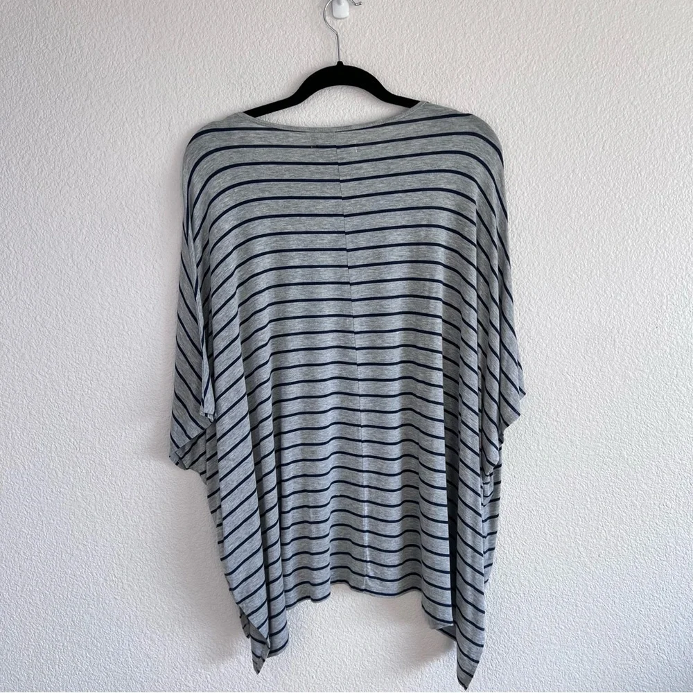 Abercrombie and‎ Fitch Women’s Square Style Boxy Striped Top